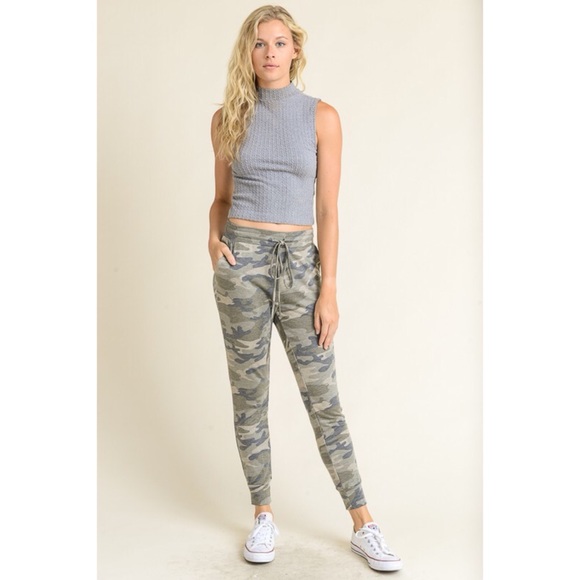 LAST PAIR! Camo Jogger Pants - Picture 3 of 5